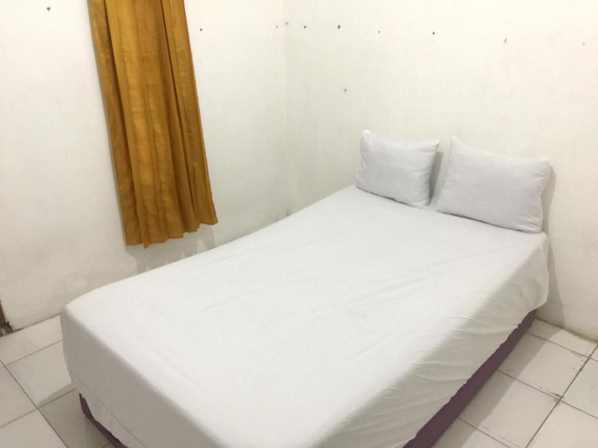 Hotel Oyo Life 93009 Griya Nautika Sedati Sidoarjo Esterno foto